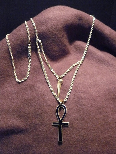 Elvis Presley Personnaly Owned and Worn Ankh & Italian Horn Gold Necklace